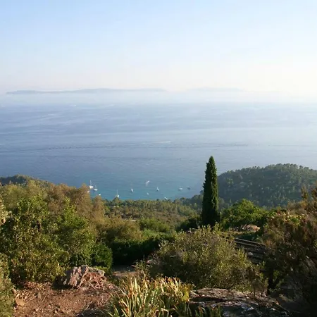 With 4 Bedrooms In Rayolcanadelsurmer With Wonderful Sea View Private Pool Enclosed Garden 5 Km From The Beach *